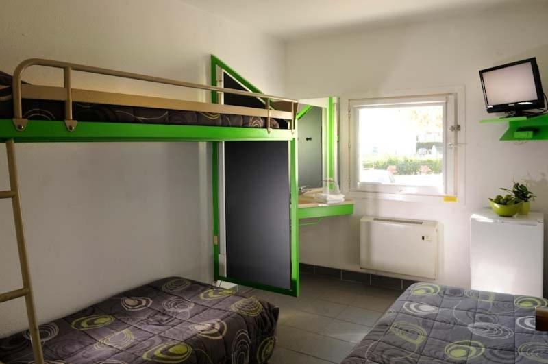 Lemon Hotel - Mery Sur Oise/Cergy Zimmer foto